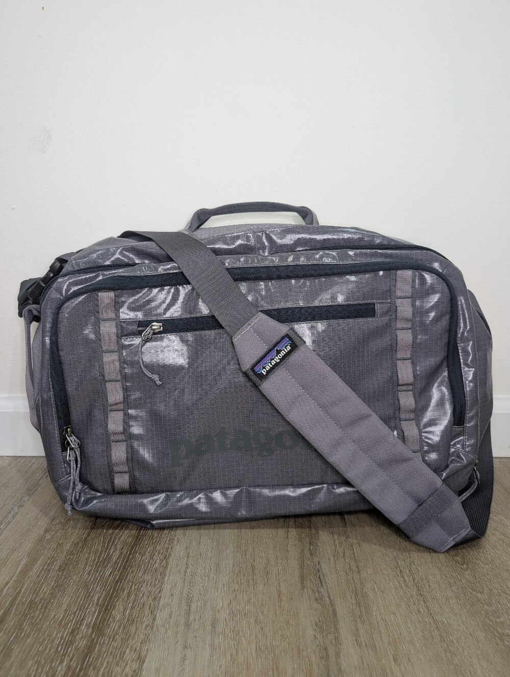 Patagonia Black Hole Mini MLC 26L Travel Bag Backpack